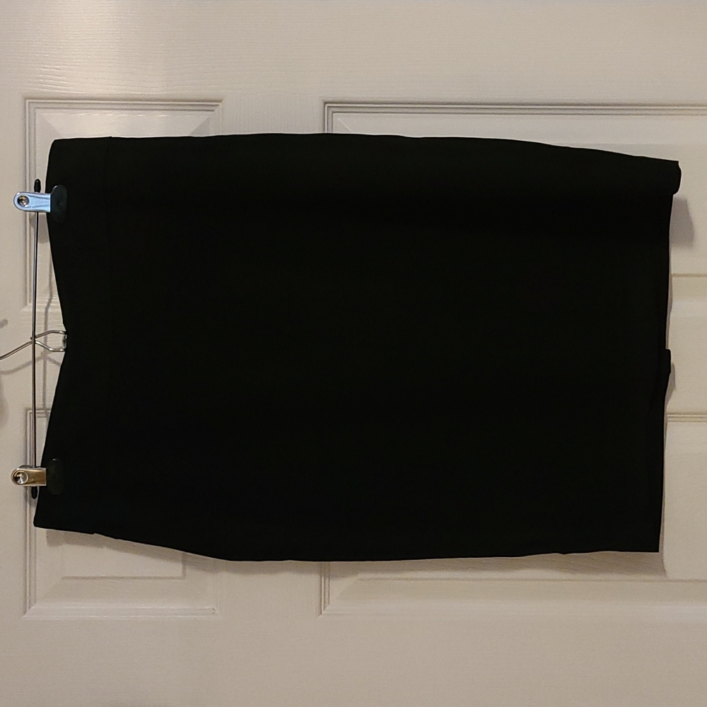 Old Navy black pencil skirt